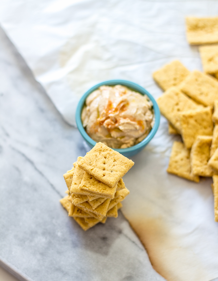 Garlic Hummus Crackers - Vegan and Gluten-Free