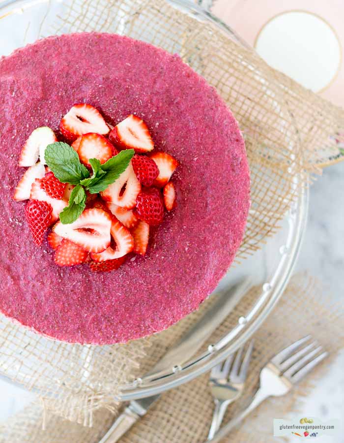 Strawberry Rhubarb Ginger Cheesecake - Vegan + Gluten-free | glutenfreeveganpantry.com